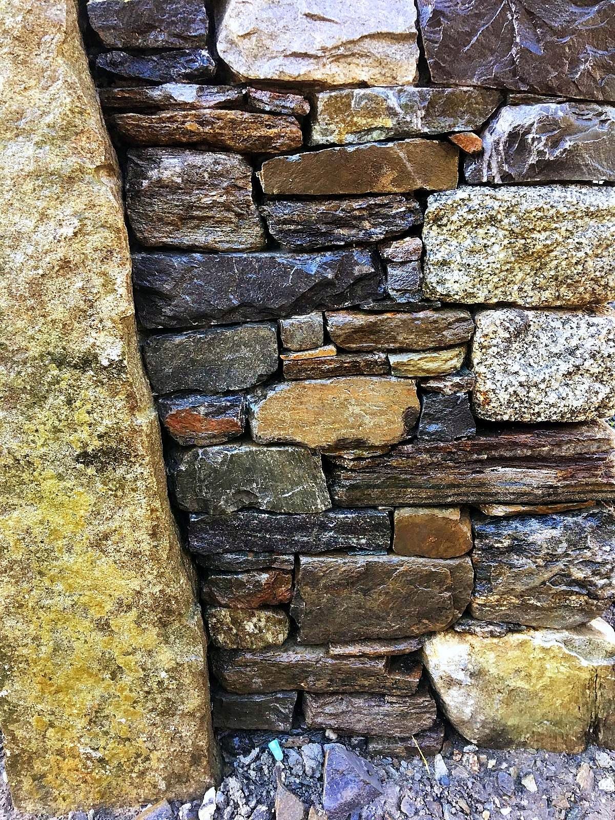 Dry-stacked stone wall