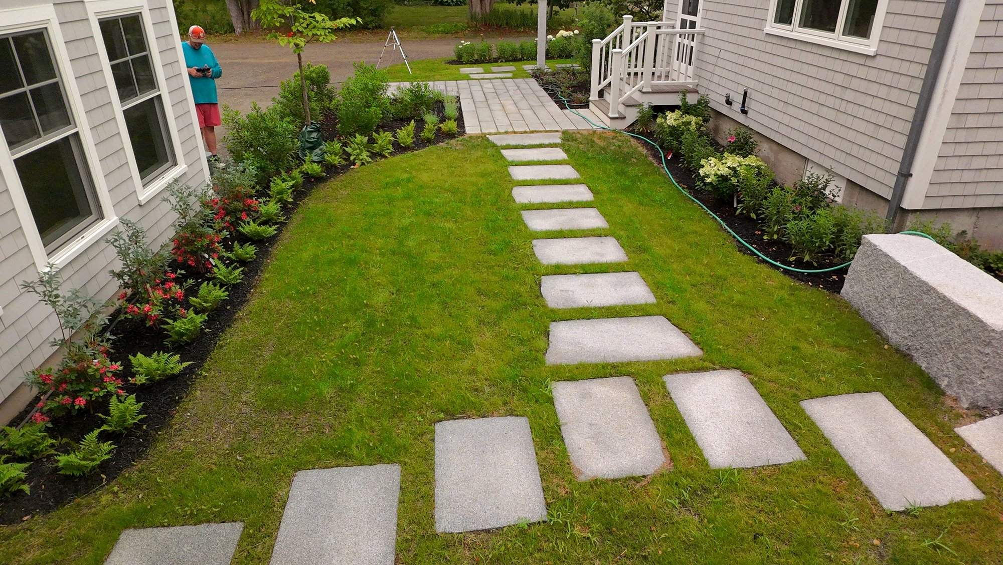 Side yard stepping stone path